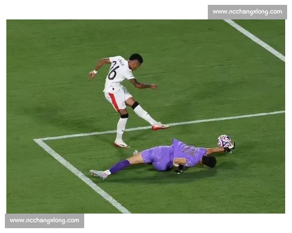 布努四场 23 次扑救封神！世俱杯门神再献 10 次神扑力压曼城