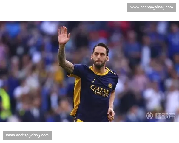 恰尔汗奥卢亲赴国米谈判！加拉塔萨雷求购中场核心，转会费分歧达 2500 万