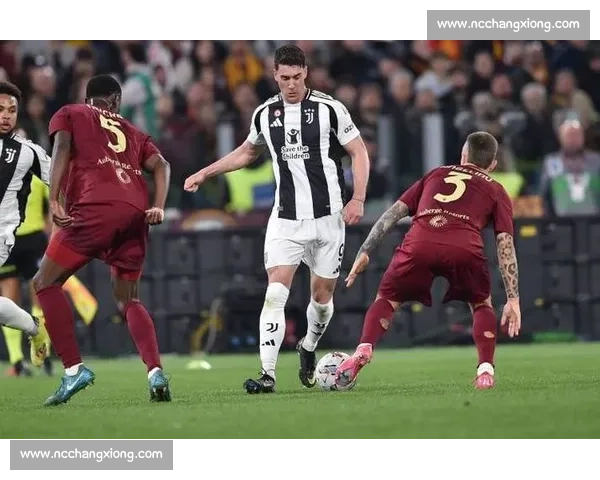 尤文 2000 万欧甩卖 DV9 遇阻！塞尔维亚锋霸铁心拒赴土超沙特，铁心留队或盼英超豪门