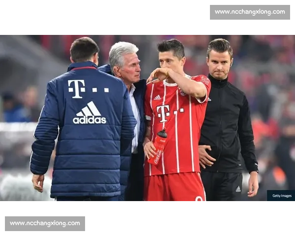 格罗西茨基：未竟的国脚梦与莱万的兄弟情仇