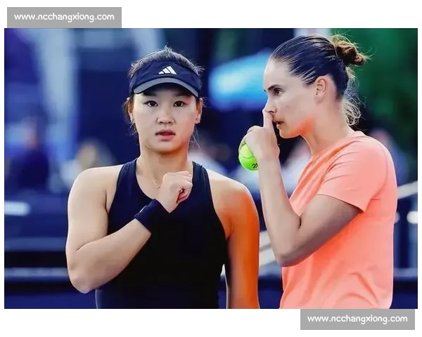 郭涵煜 帕诺娃草地首冠!逆转夺冠创纪录 郭涵煜 帕诺娃草地首冠!逆转夺冠创纪录